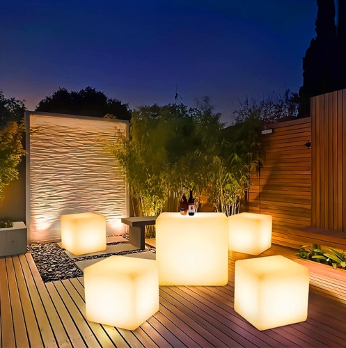 Светильник Куб 15 с питанием от АКБ, RGB